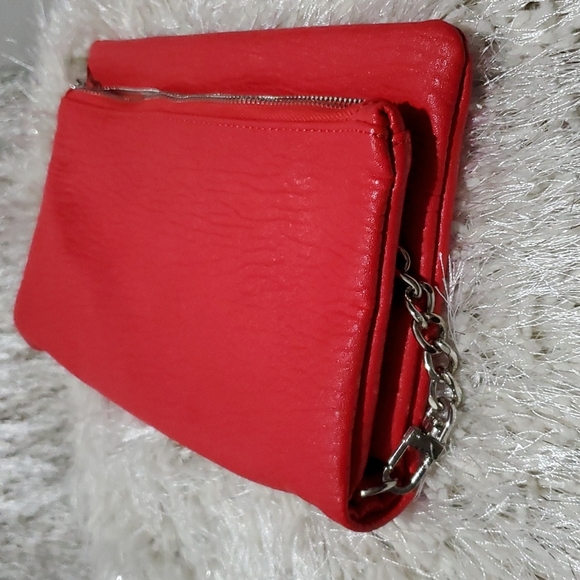 Express Cluth - Picture 4 of 4